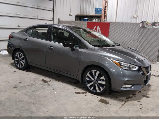 Salvage Nissan Versa Image
