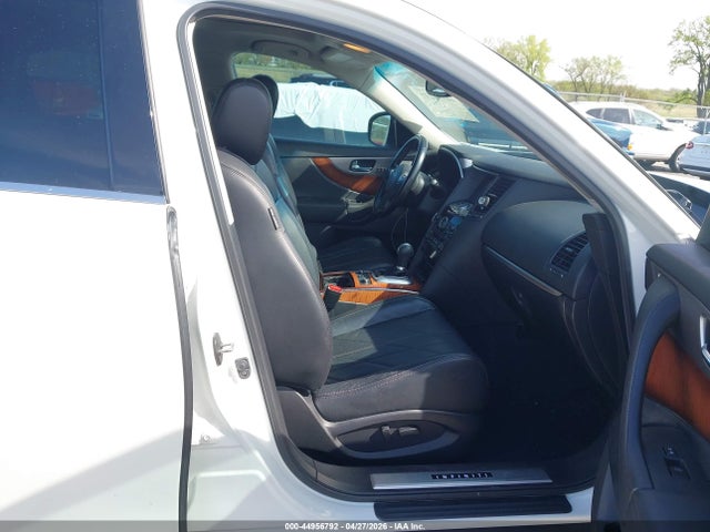 INFINITI Qx