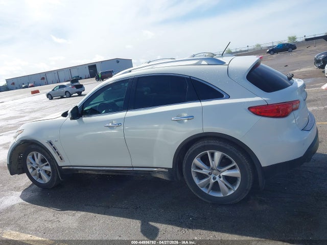 INFINITI Qx