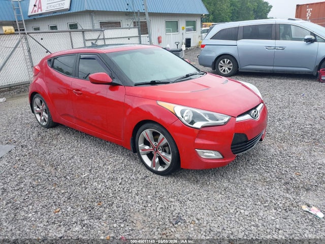 Salvage Hyundai VELOSTER Image