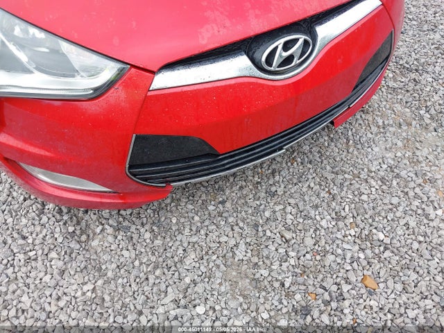Hyundai VELOSTER