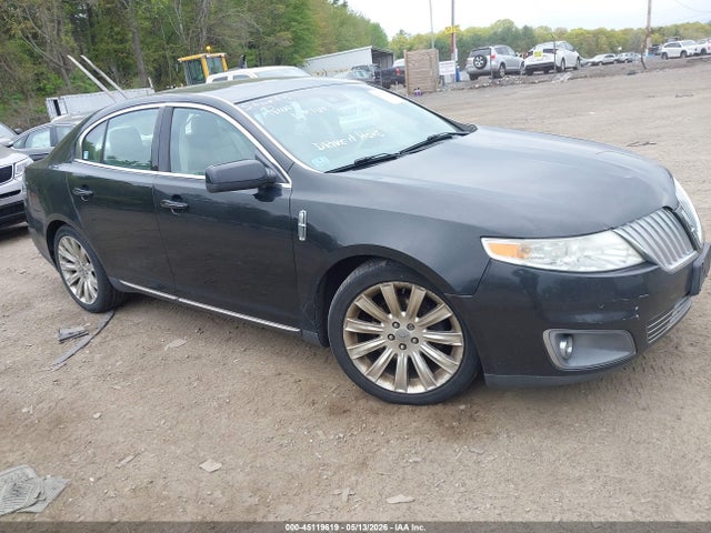 Salvage Lincoln MKS Image