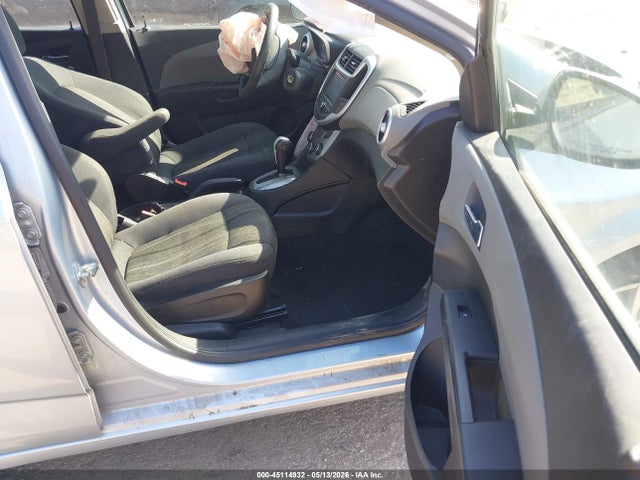 Chevrolet Sonic Lt Auto