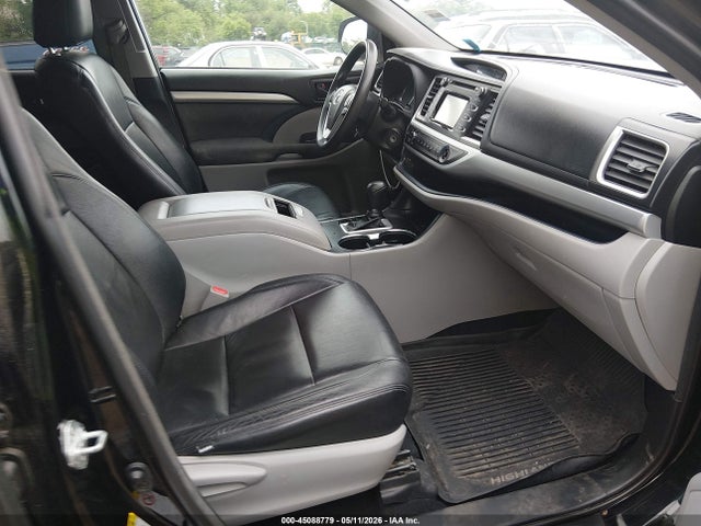 Toyota Highlander Le
