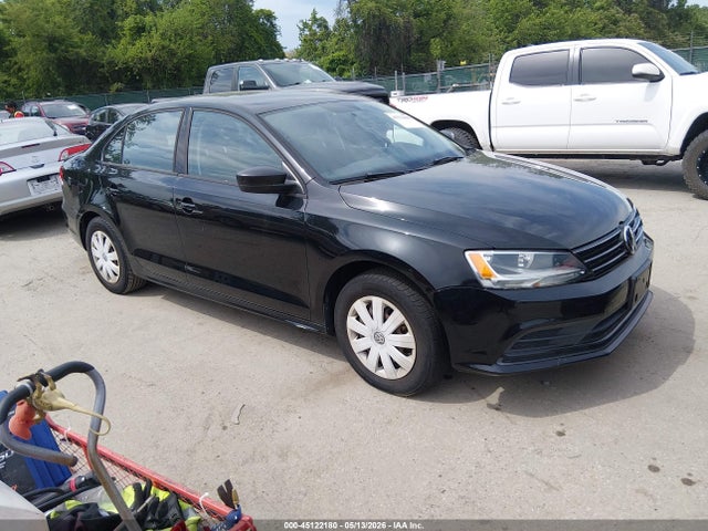 Salvage Volkswagen Jetta Image