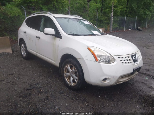 Salvage Nissan Rogue Image