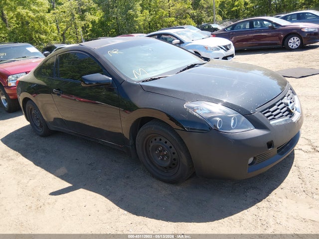 Salvage Nissan Altima Image