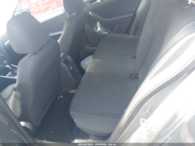Volkswagen Jetta 1.8t Se