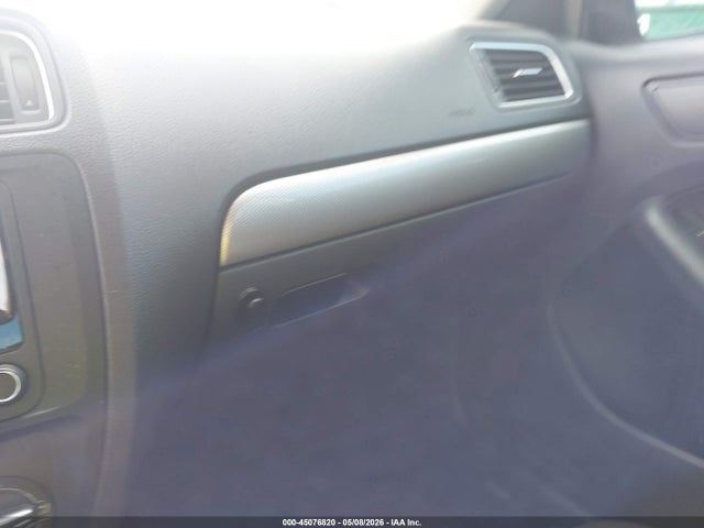 Volkswagen Jetta 1.8t Se