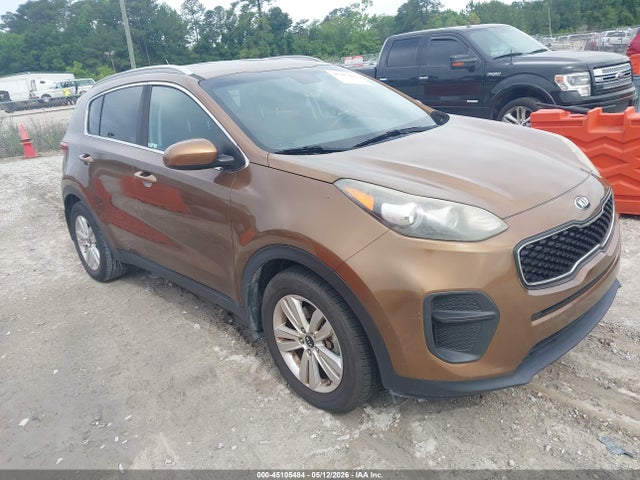 Salvage Kia Sportage Image