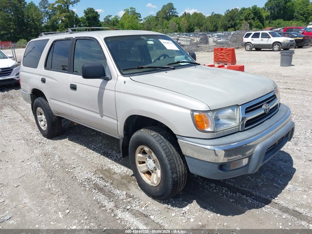 Salvage Toyota 4Runner Image