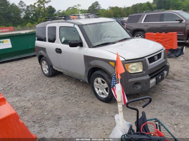 Salvage Honda Element Image