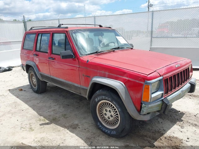 Salvage Jeep Cherokee Image