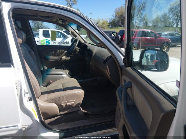 Toyota Sequoia Limited V8