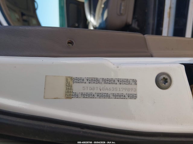 Toyota Sequoia Limited V8