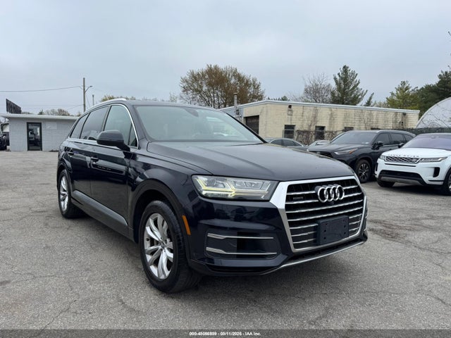 Salvage Audi Q7 Image