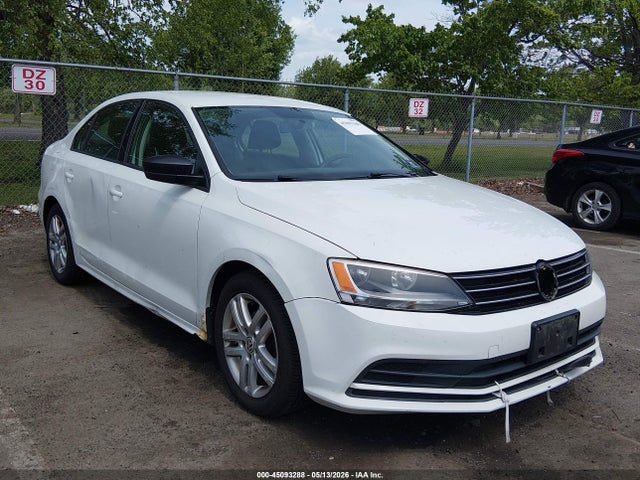 Salvage Volkswagen Jetta Image