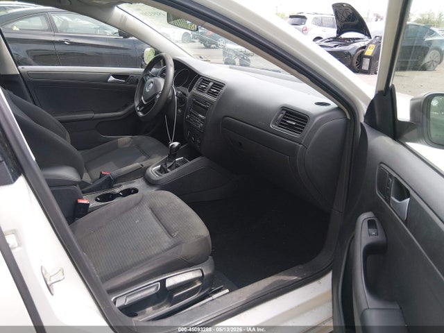 Volkswagen Jetta 2.0l S