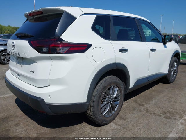 Nissan Rogue S Intelligent Awd
