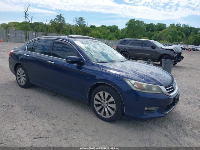 Salvage Honda Accord Image