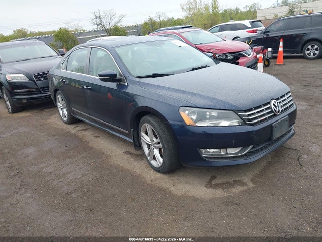 Salvage Volkswagen Passat Image