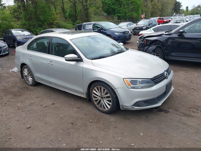 Salvage Volkswagen Jetta Image