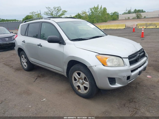 Salvage Toyota RAV4 Image