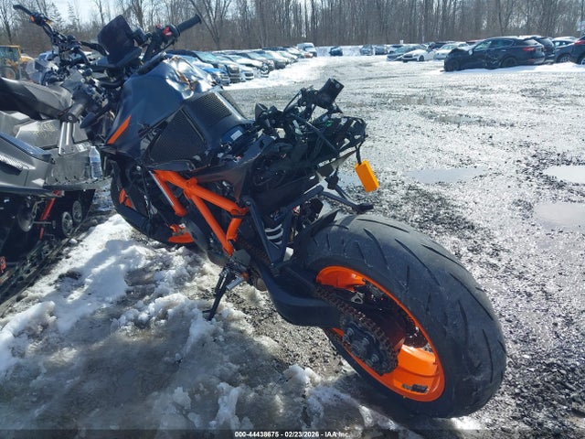 KTM 1290 Super Duke R