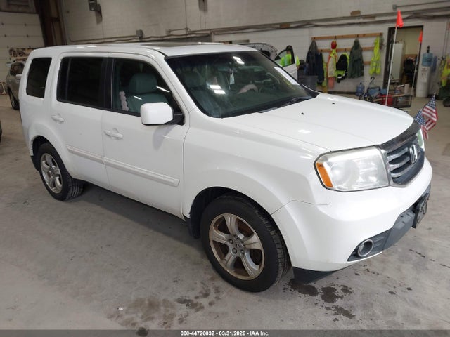 Salvage Honda Pilot Image