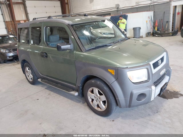 Salvage Honda Element Image