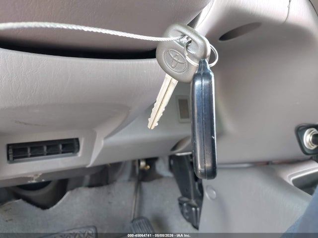 Toyota Sequoia Sr5 V8