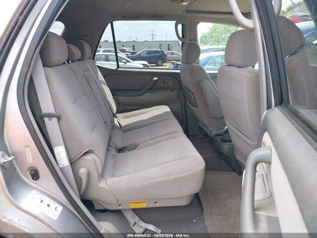 Toyota Sequoia Sr5 V8