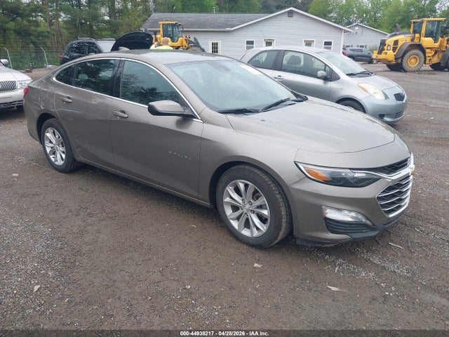 Salvage Chevrolet Malibu Image