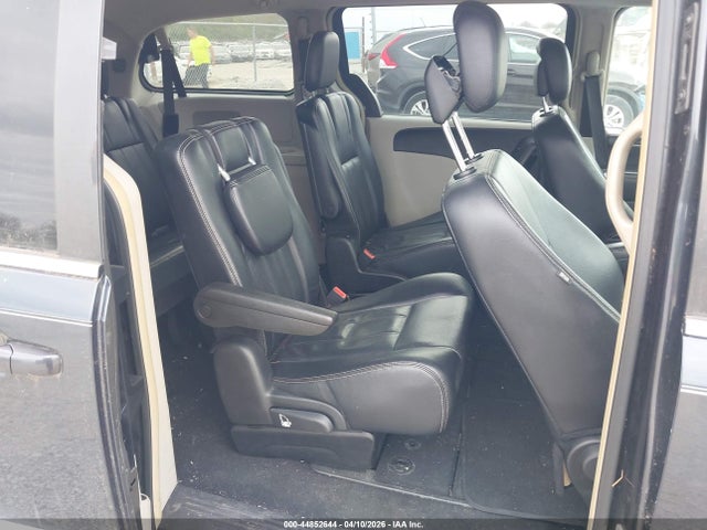 Chrysler Town & Country Touring