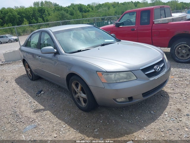 Salvage Hyundai SONATA Image