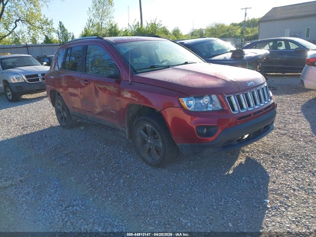 Salvage Jeep Compass Image