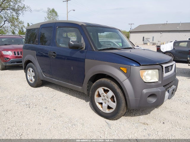 Salvage Honda Element Image