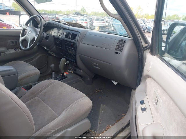 Toyota Tacoma Base V6