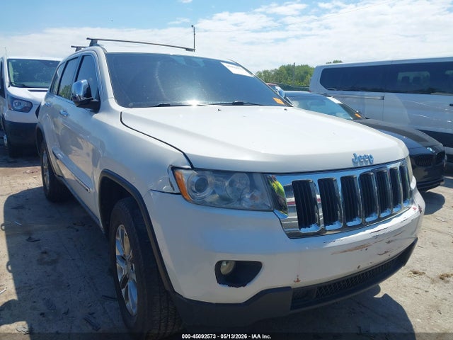 Salvage Jeep Grand Cherokee Image