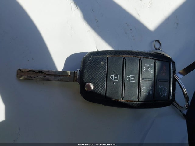 Kia Sedona Lx