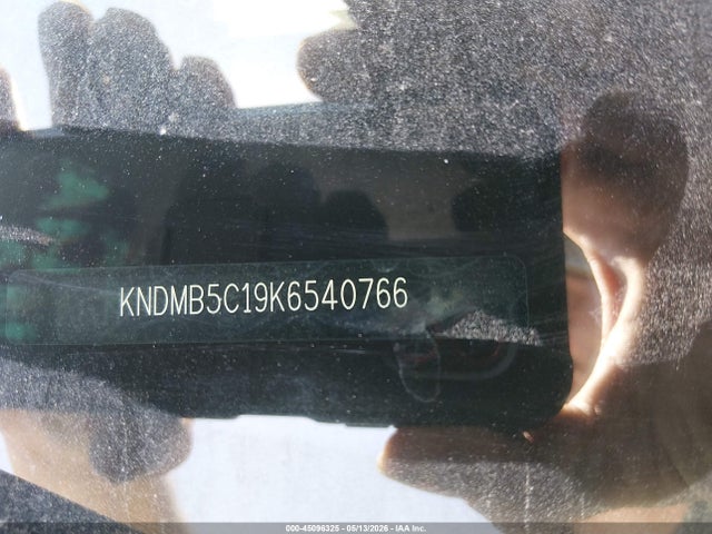 Kia Sedona Lx