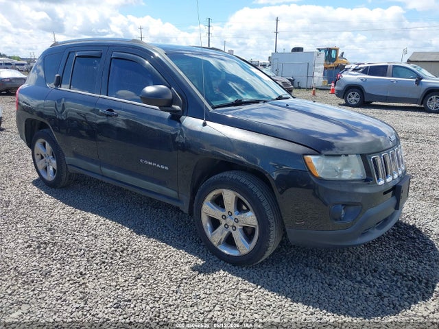 Salvage Jeep Compass Image