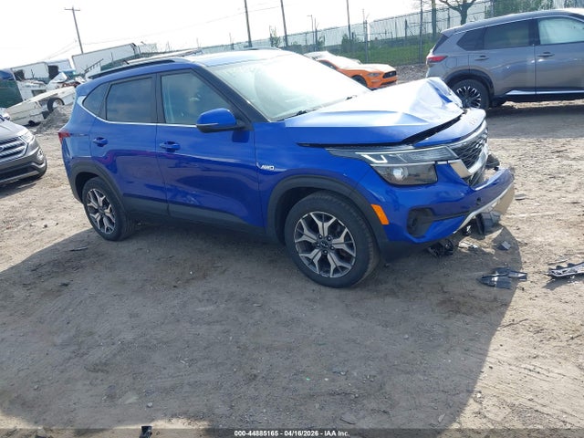 Salvage Kia Seltos Image