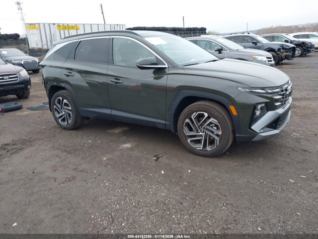 Salvage Hyundai TUCSON Image