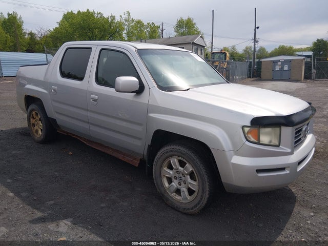 Salvage Honda Ridgeline Image