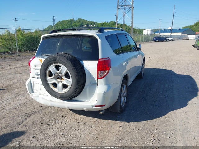 Toyota RAV4 Limited V6