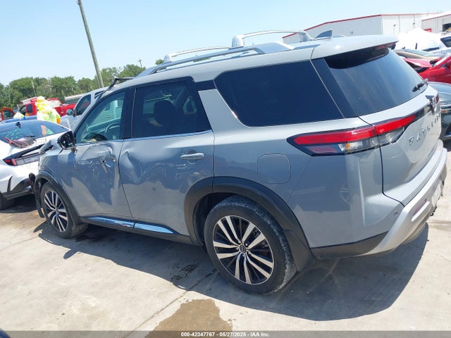 Nissan Pathfinder Platinum Fwd