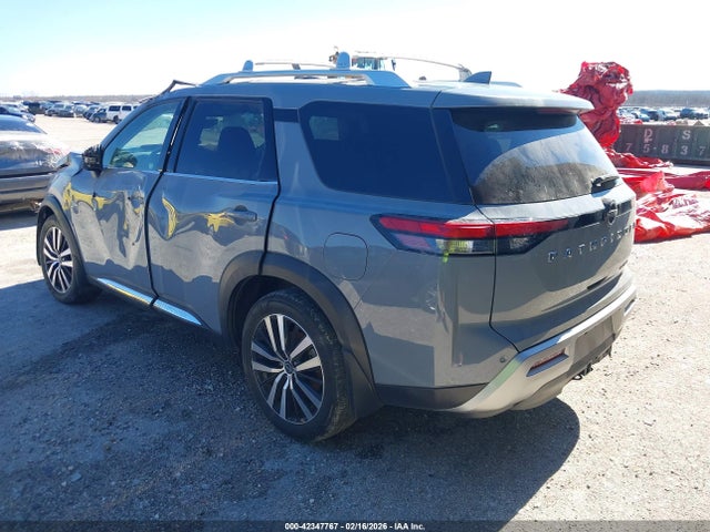 Nissan Pathfinder Platinum Fwd