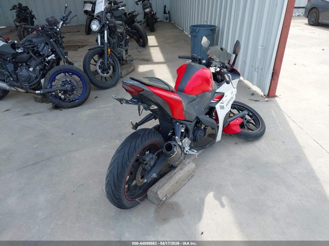 Yamaha Yzfr3