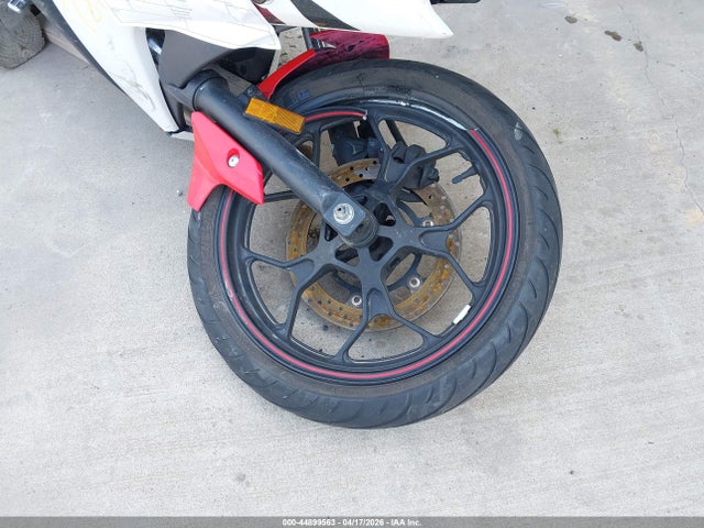 Yamaha Yzfr3